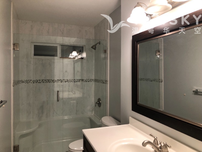 230105110449_Bath Room1.jpg